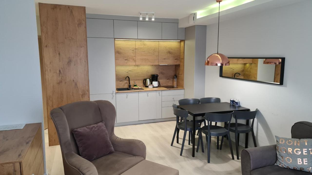 Apartamenty Rondo ชวีโนวิชแจ ภายนอก รูปภาพ