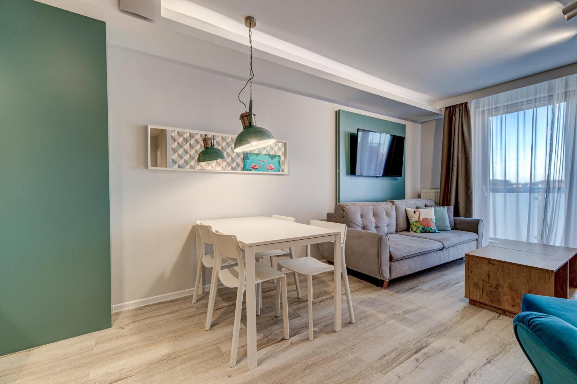Apartamenty Rondo ชวีโนวิชแจ ภายนอก รูปภาพ
